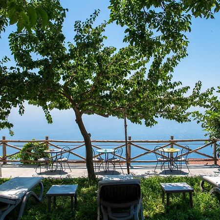 La Borragine Rooms Positano Bagian luar foto