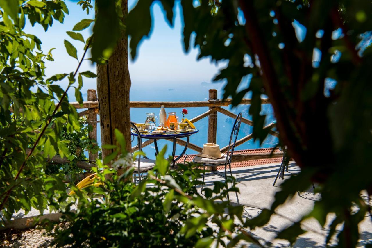 La Borragine Rooms Positano Bagian luar foto