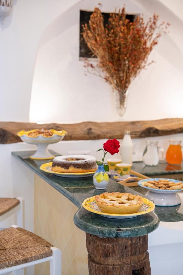 La Borragine Rooms Positano Bagian luar foto